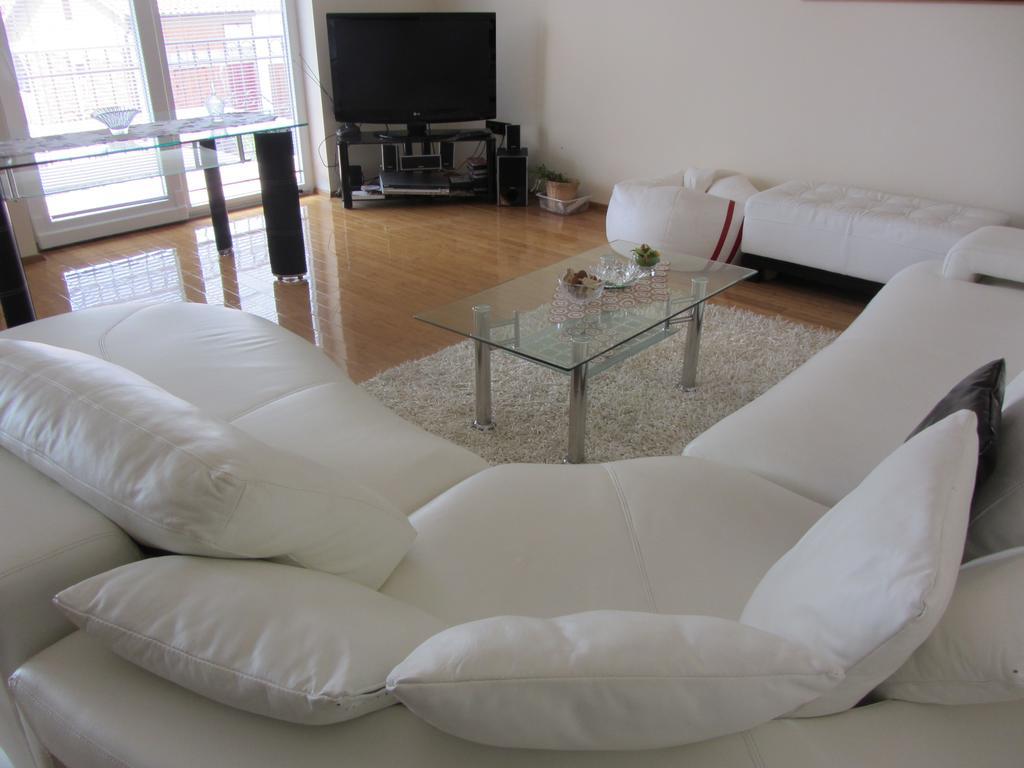 Apartments Dilja Malinska Room photo